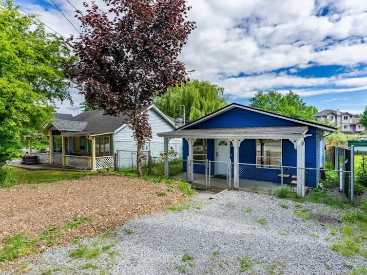 17458 58 Avenue, Surrey, BC, V3S 1L2
