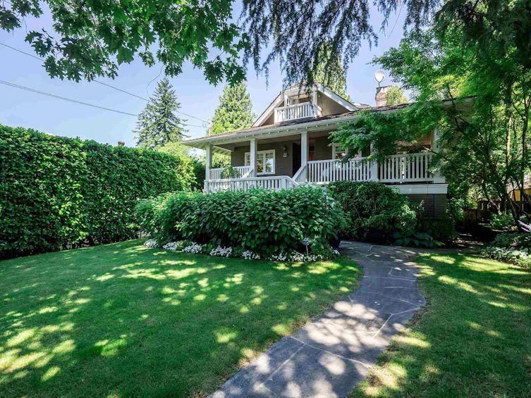 2065 Fulton Avenue, West Vancouver, BC, V7V 1T3