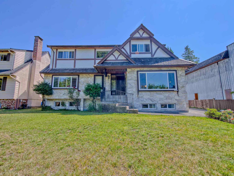 1590 Giles Place, Burnaby, BC, V5A 3K6