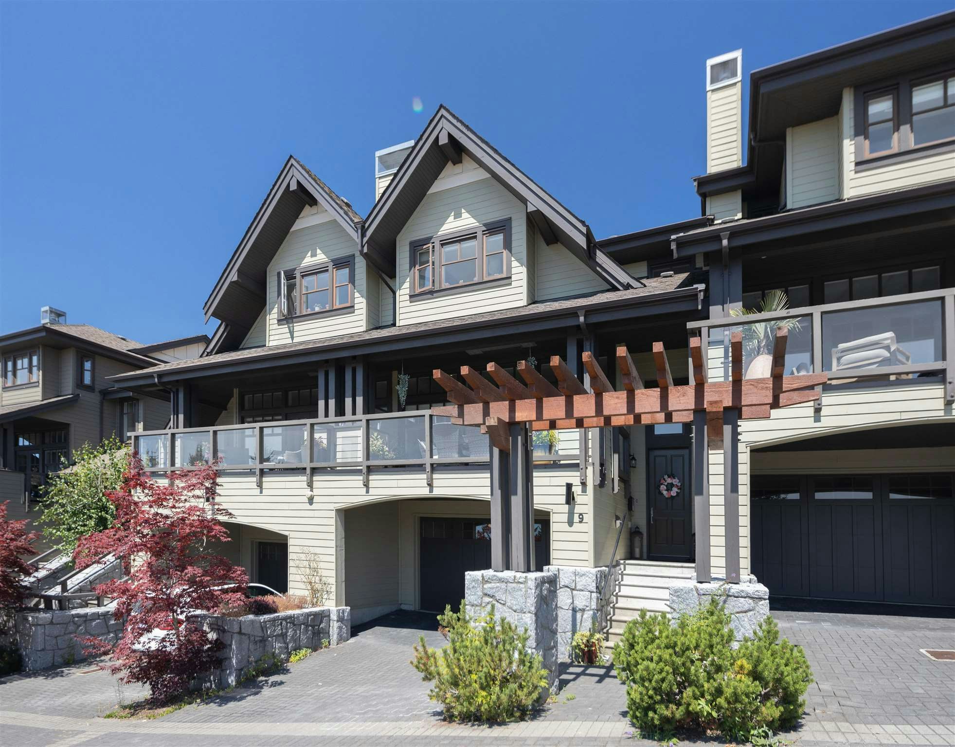 9-2555 Skilift Road, West Vancouver, BC, V7S 3K1