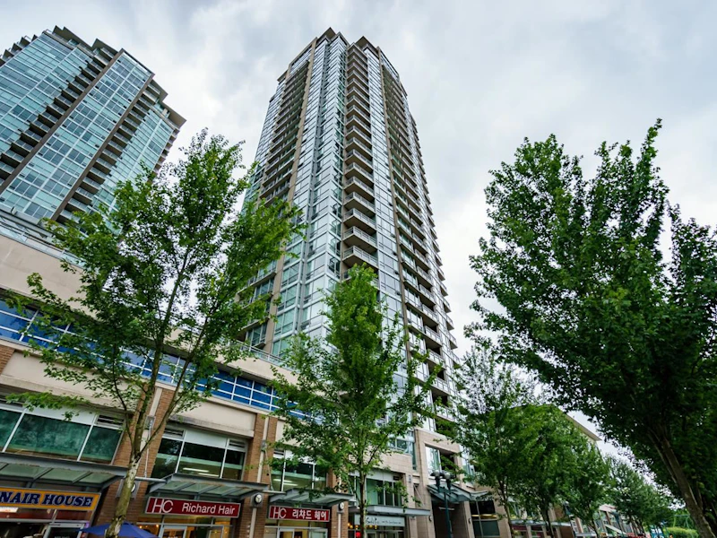 2508 - 2968 Glen Drive, Coquitlam BC V3B 0C4