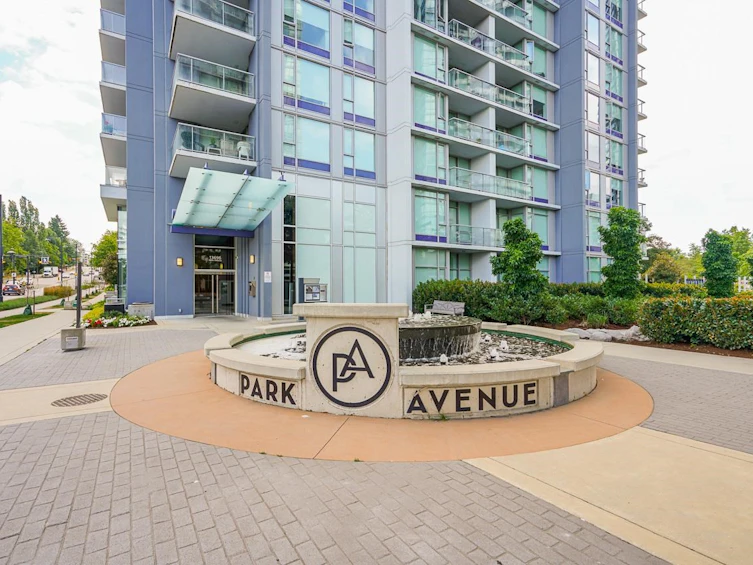 3809-13696 100 Avenue, Surrey, BC, V3T 0L5