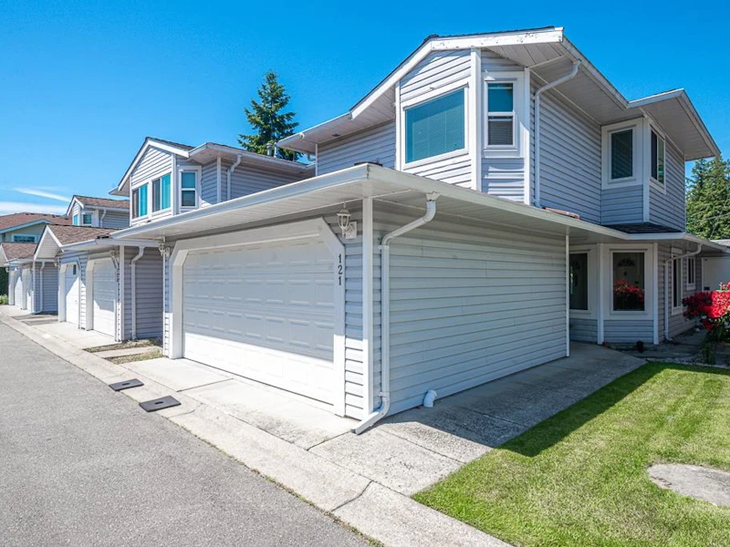 121 - 9177 154th Street, Surrey BC V3R 9G8