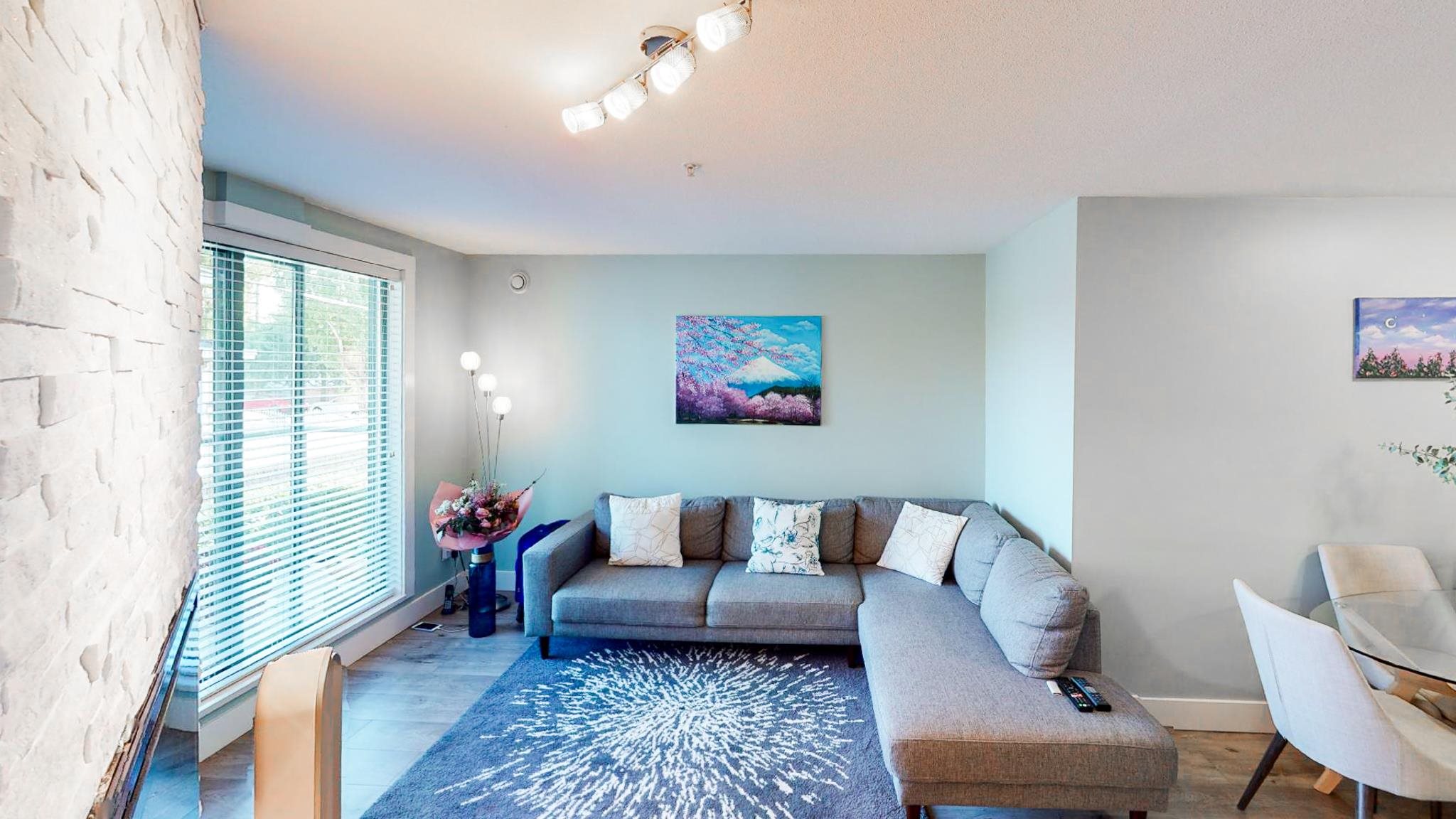 211-5818 Lincoln Street, Vancouver, BC, V5R 4P7