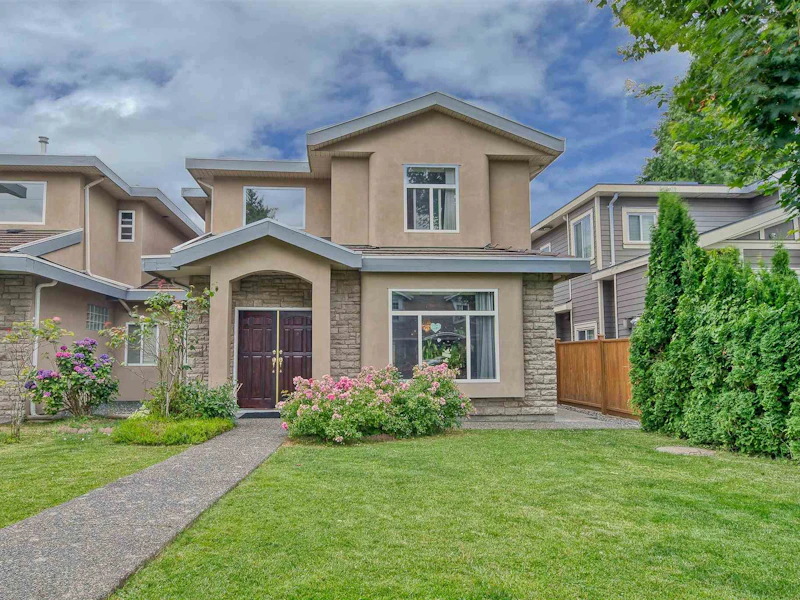 6973 Napier Street, Burnaby BC V5B 2C5