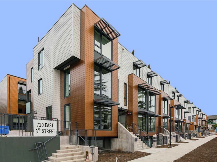 27-720 E 3rd Street, North Vancouver, BC, V7L 0G7