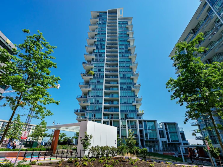 503-258 Nelson's Court, New Westminster, BC, V3L 0J9