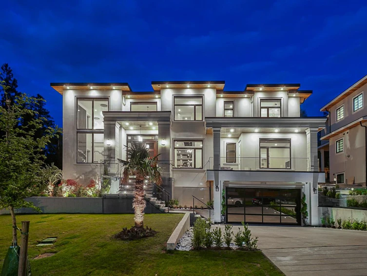 2928 165b Street, Surrey, BC, V3Z 0X9