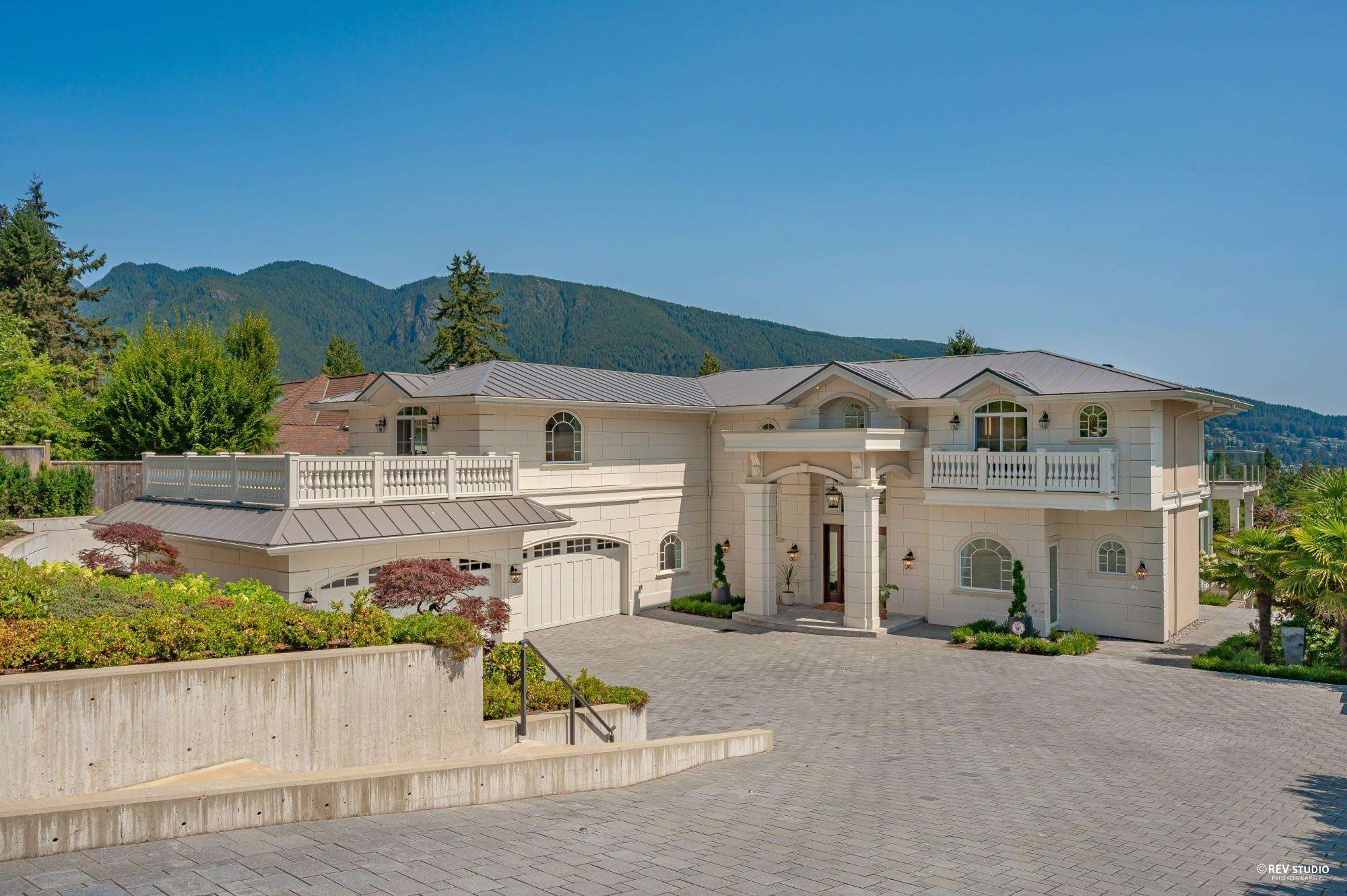 890 Kenwood Road, West Vancouver, BC, V7S 1S9