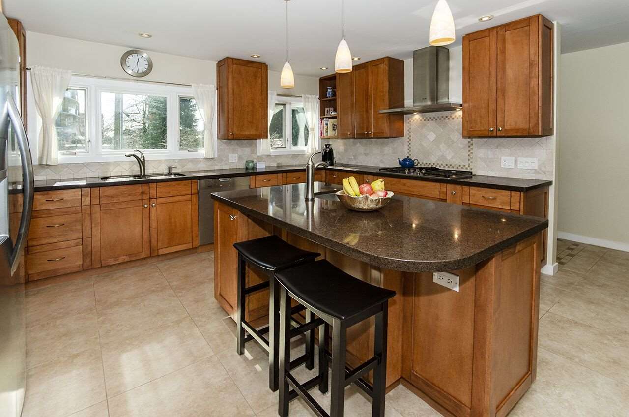 2245 Fulton Avenue, West Vancouver, BC, V7V 1T7