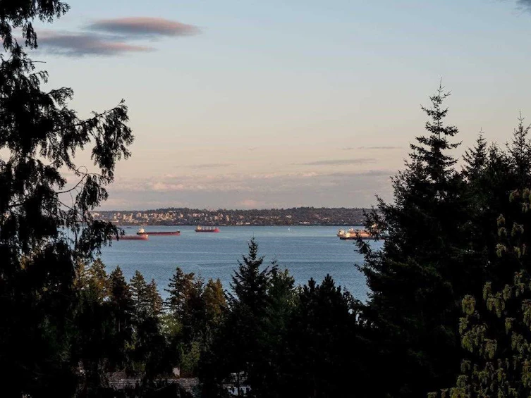 4880 Headland Drive, West Vancouver, BC, V7W 2Z3