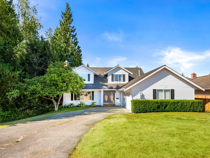 19655 49b Avenue, Langley BC V3A 7N8