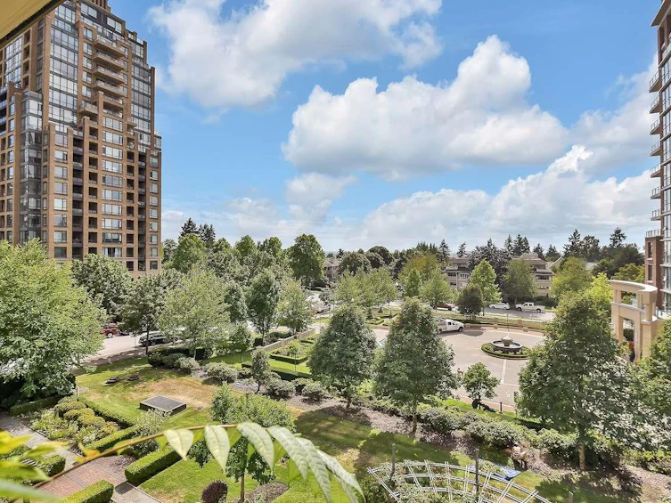304-6833 Station Hill Drive, Burnaby, BC, V3N 5E1