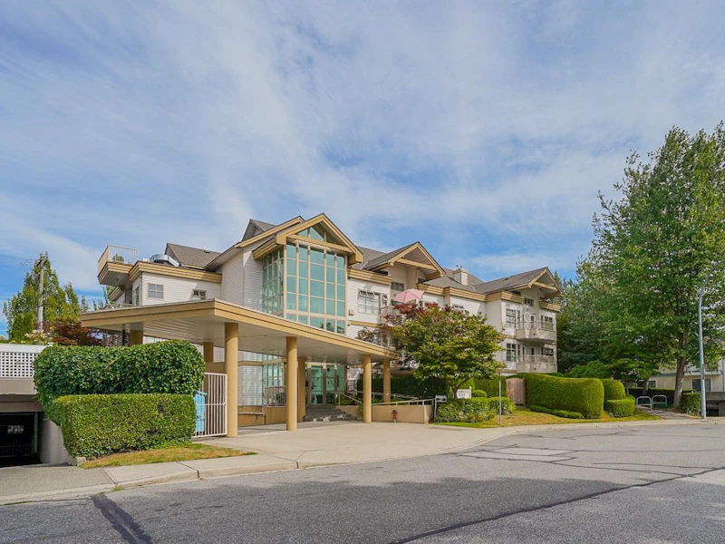 304 - 1118 55th Street, Delta BC V4M 3J8