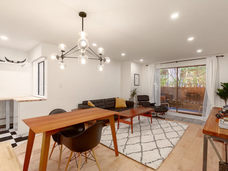 105 - 1611 E 3rd Avenue, Vancouver BC V5N 1H1