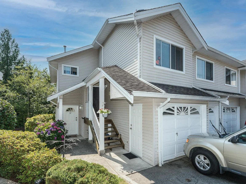 37 - 11588 232nd Street, Maple Ridge BC V2X 0J6