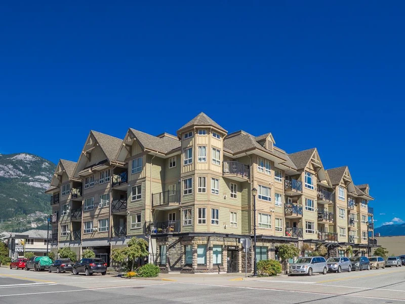 205 - 38003 Second Avenue, Squamish BC V8B 0C3