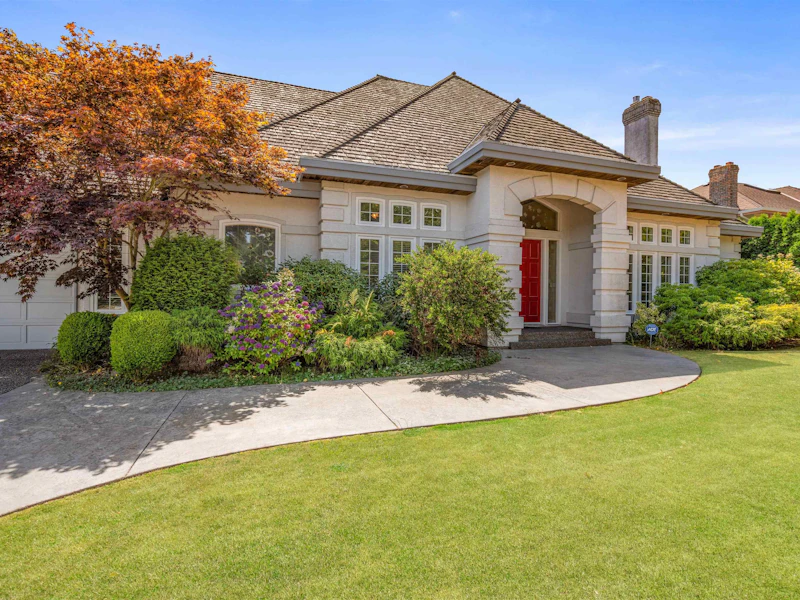 13276 20a Avenue, Surrey BC V4A 9K2