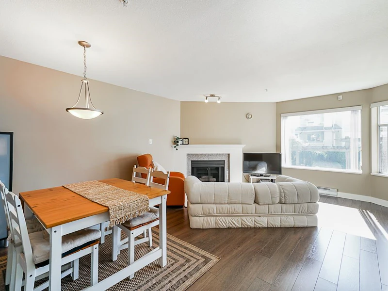 208 - 3628 Rae Avenue, Vancouver BC V5R 2P5