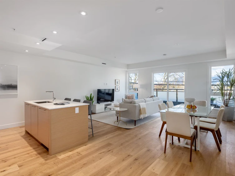 201-3669 W 11th Avenue, Vancouver, BC, V6R 2K4