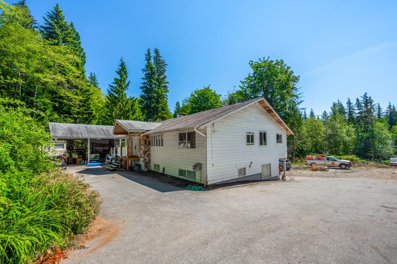 27132 Dewdney Trunk Road, Maple Ridge, BC, V2W 1E2
