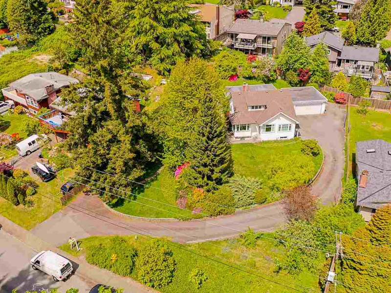 4190 Dollarton Highway, North Vancouver BC V7G 1A2