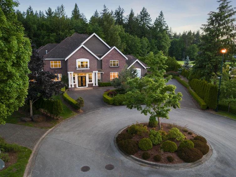 13548 22a Avenue, Surrey, BC, V4A 9V2