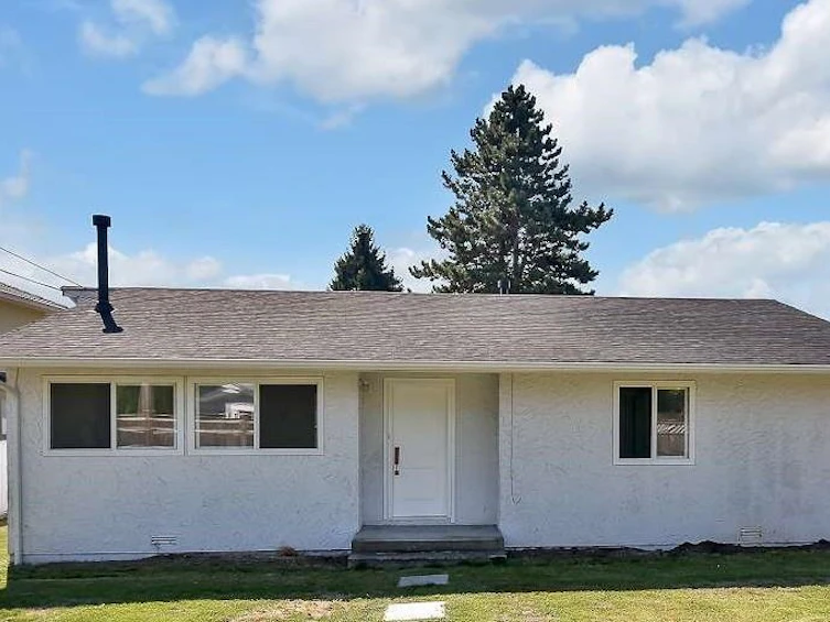 13144 72 Avenue, Surrey, BC, V3W 2N2