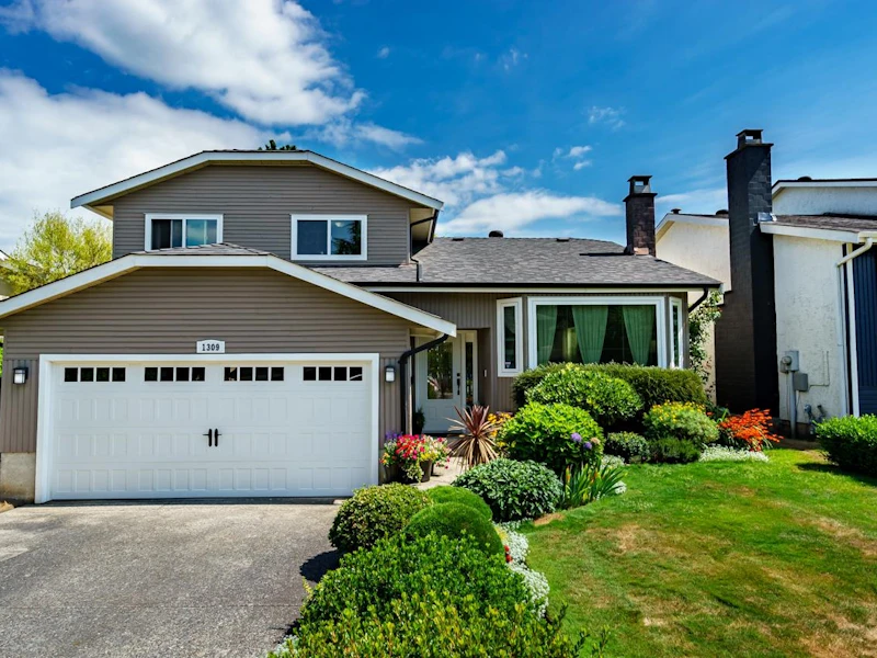 1309 Hornby Street, Coquitlam BC V3E 1V3