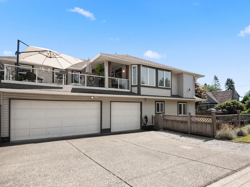 21611 River Road, Maple Ridge BC V2X 2B8