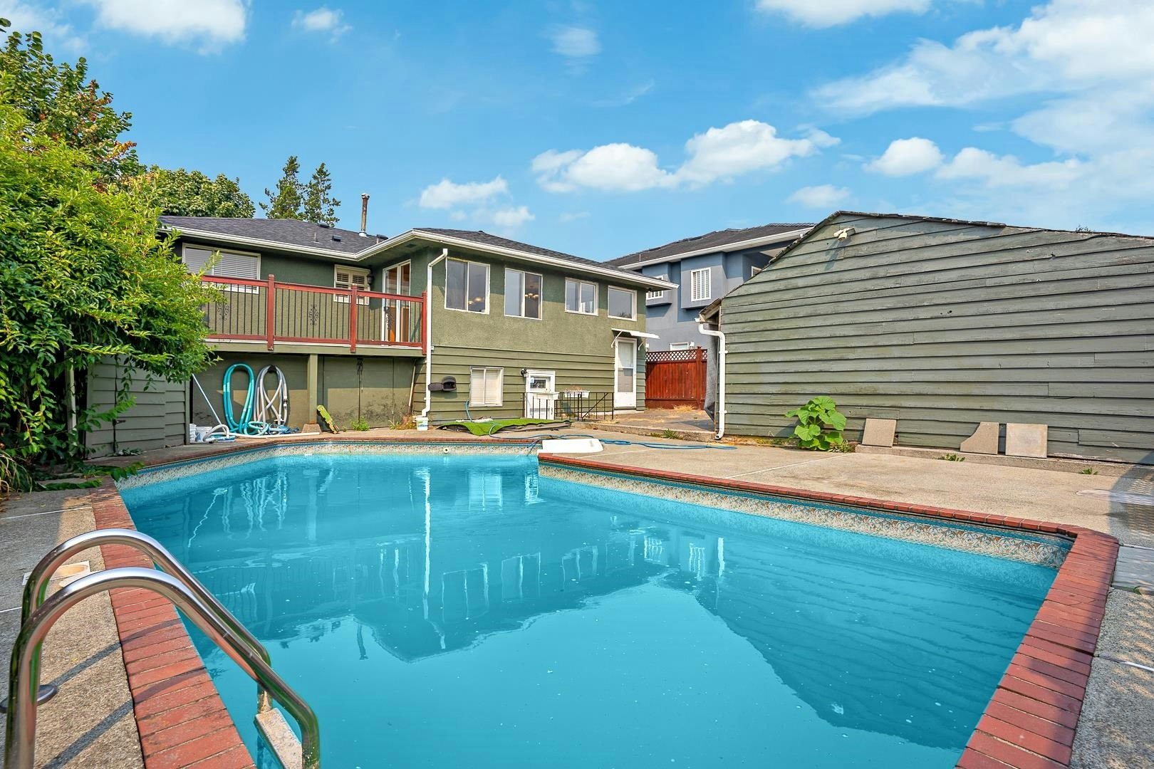 1712 Blaine Avenue, Burnaby, BC, V5A 2L8