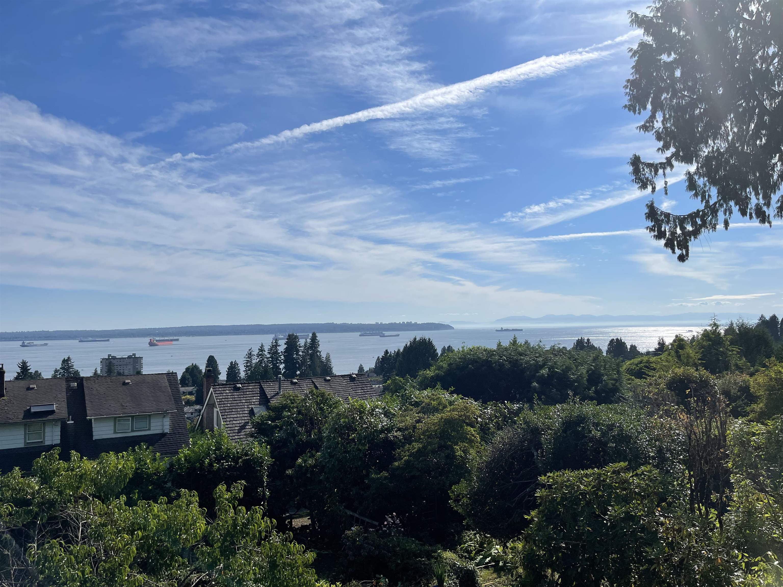 2356 Ottawa Avenue, West Vancouver, BC, V7V 2S9