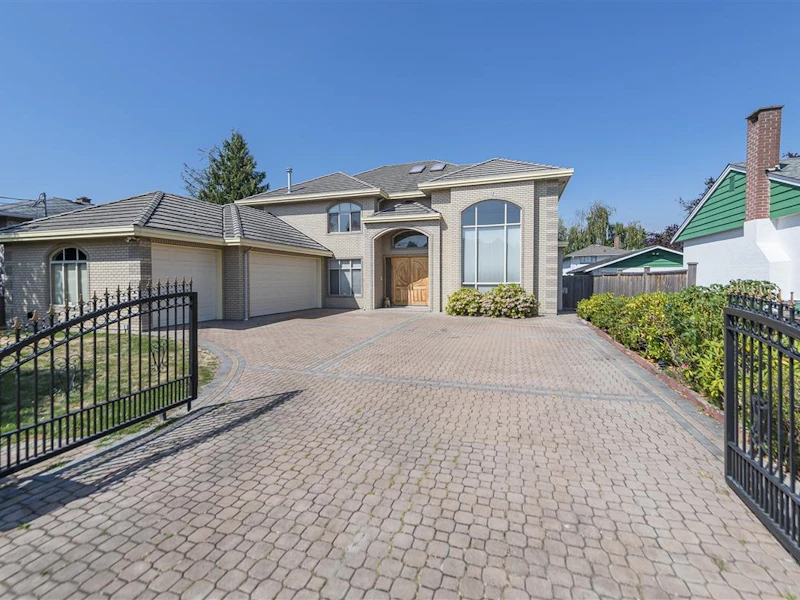 3851 Royalmore Avenue, Richmond BC V7C 1P5