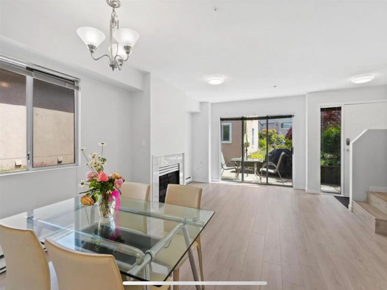 220-2211 No. 4 Road, Richmond, BC, V6X 3X1
