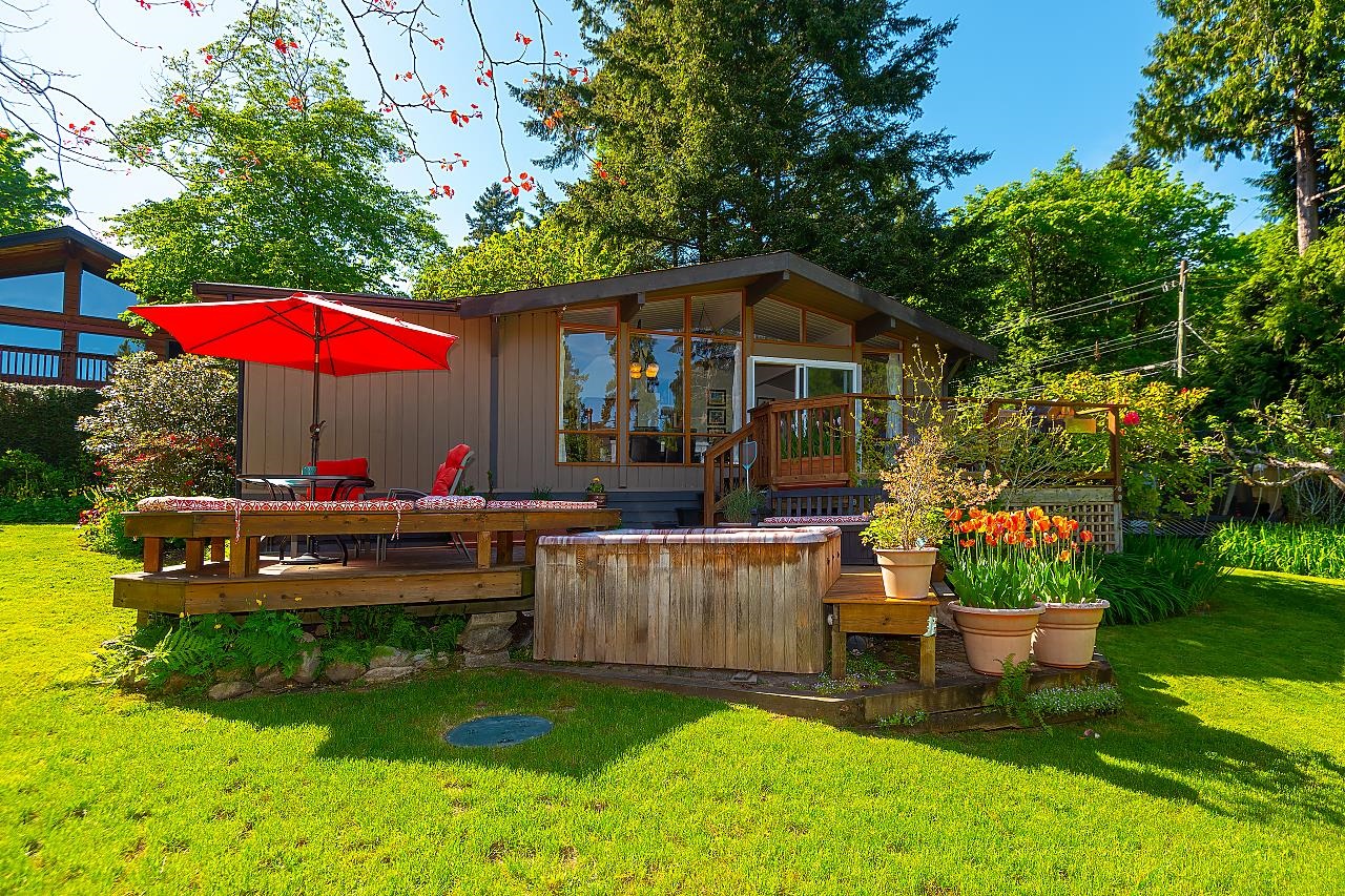 1135 Miller Road, Bowen Island, BC, V0N 1G1