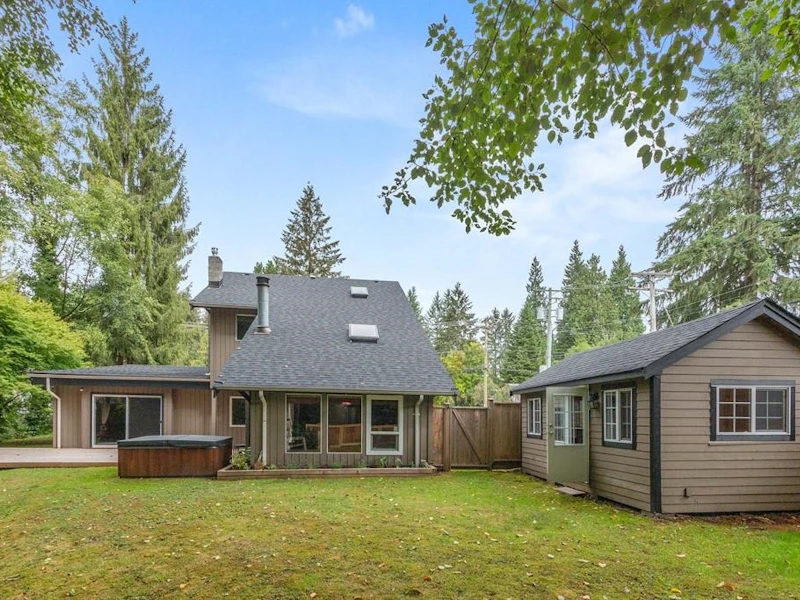 2965 Allan Road, North Vancouver BC V7J 3P4