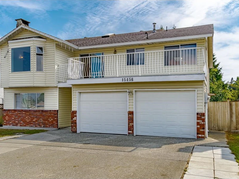 15456 99a Avenue, Surrey BC V3R 9H4