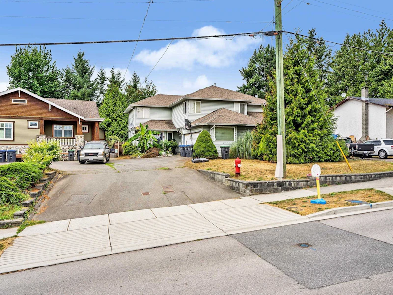 5909 172nd Street, Surrey BC V3S 3Z4