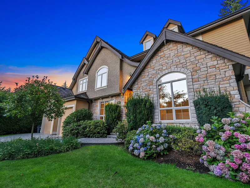 2098 129th Street, Surrey BC V4A 8H6