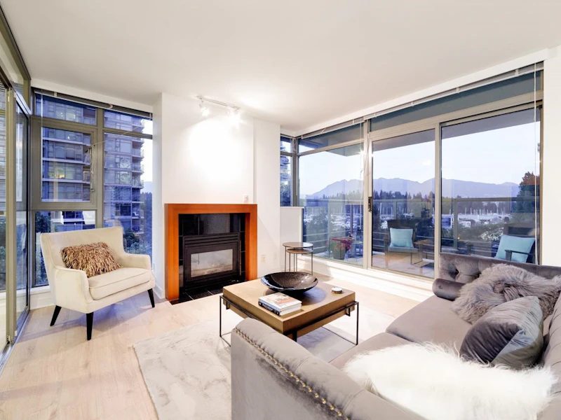 403 - 1680 Bayshore Drive, Vancouver BC V6G 3H6