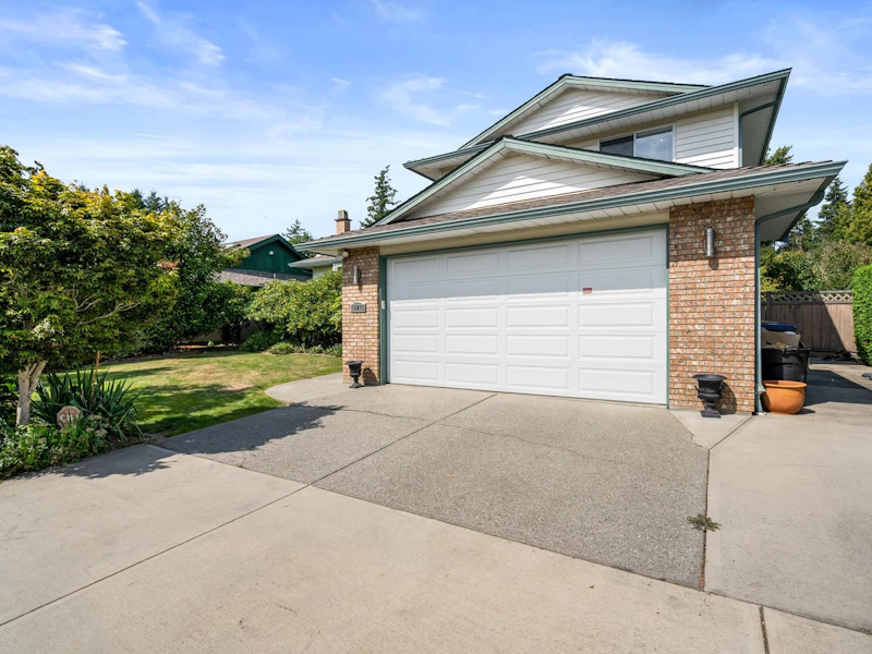 14075 20th Avenue, Surrey BC V4A 8P7