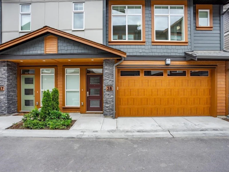 38 - 17033 Fraser Highway, Surrey BC