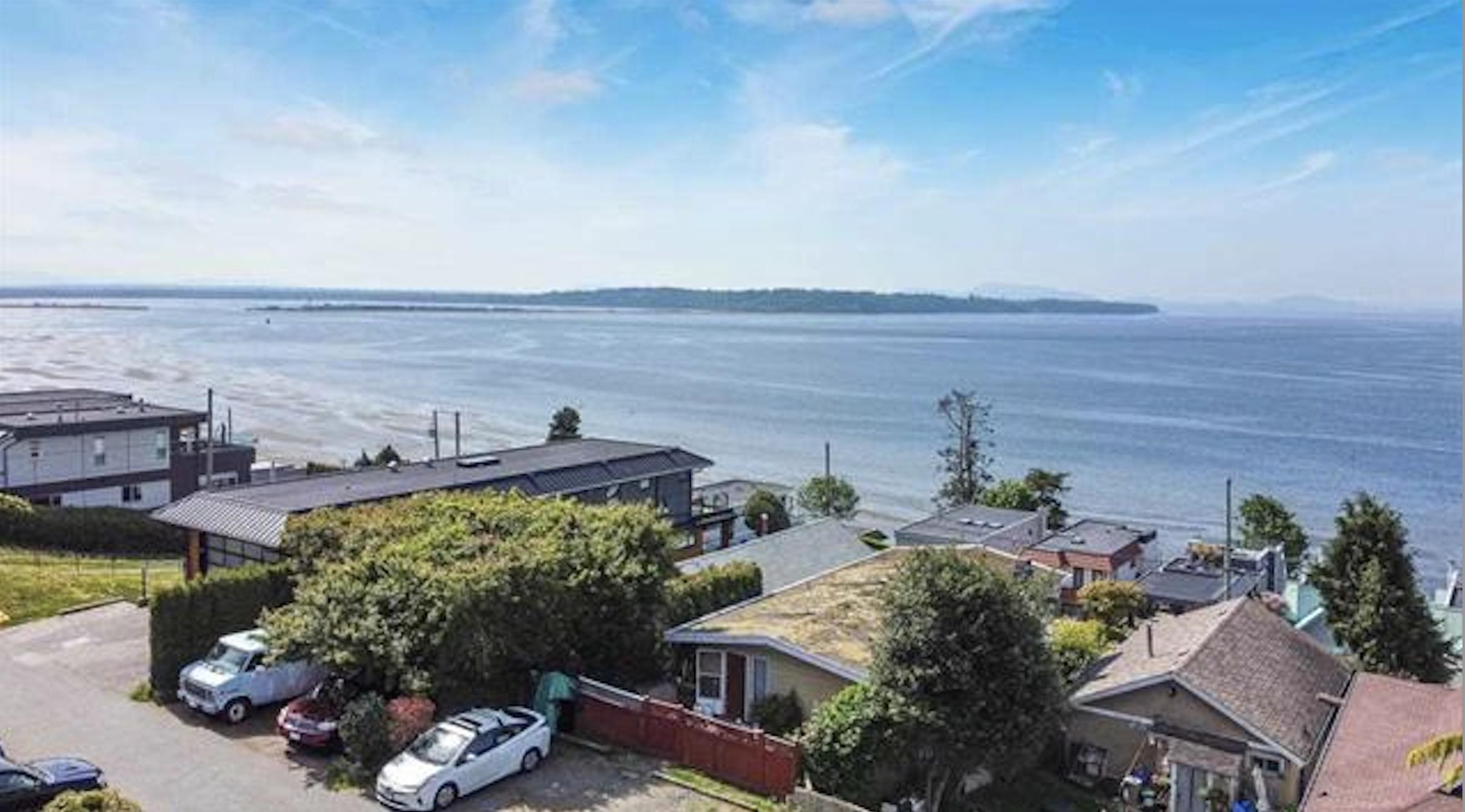 15276 Columbia Avenue, Surrey, BC, V4B 1J6