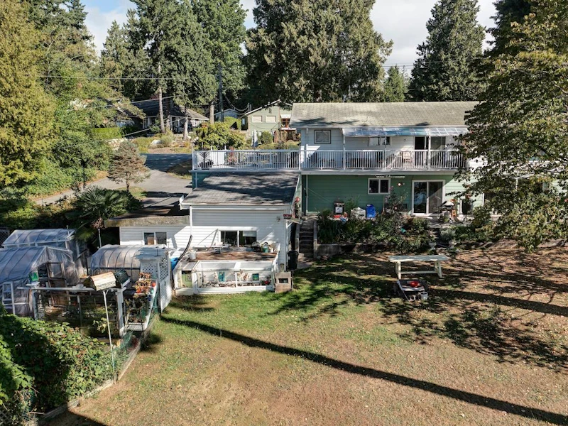 60 15th Street, Gibsons BC