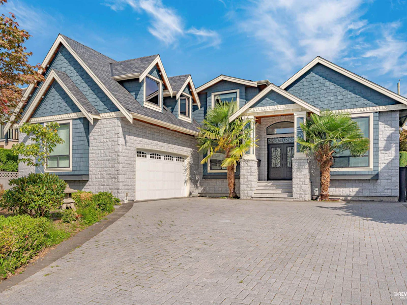 6561 Winch Street, Burnaby BC V5B 2L5