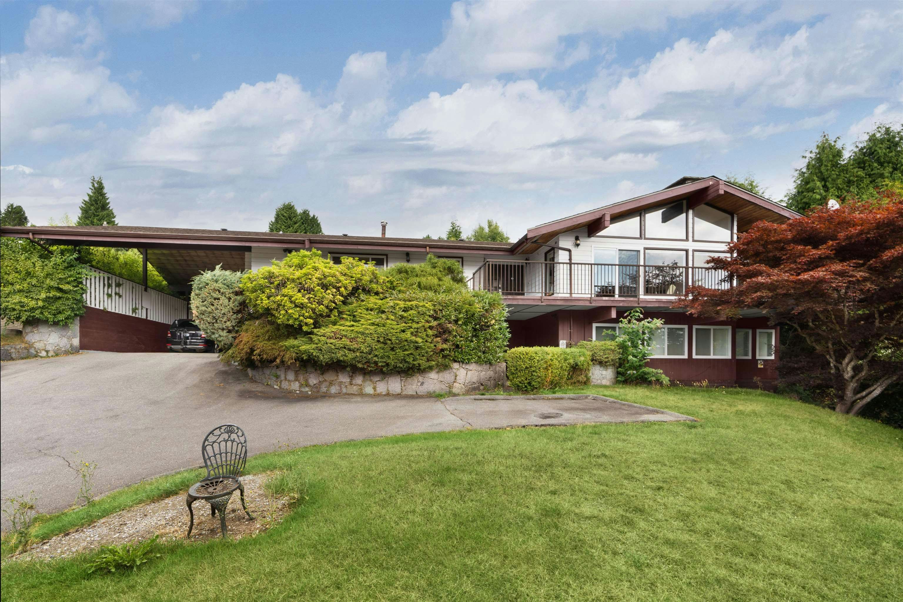 1257 Chartwell Place, West Vancouver, BC, V7S 2B2