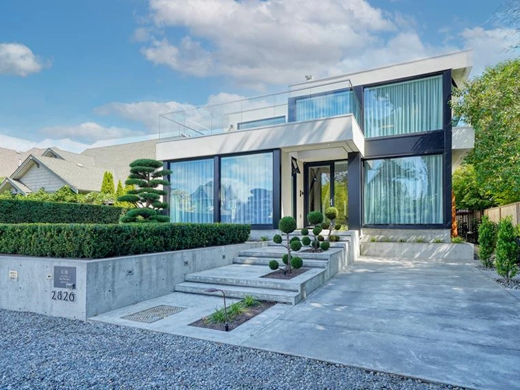 2826 Mcbride Avenue, Surrey, BC, V4A 3G2