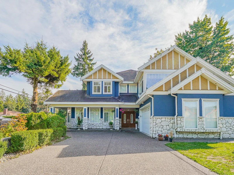 14246 110th Avenue, Surrey BC V3R 1Z7