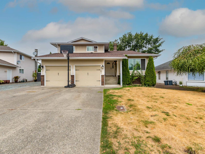 6761 Henry Street, Chilliwack BC V2R 2Z9