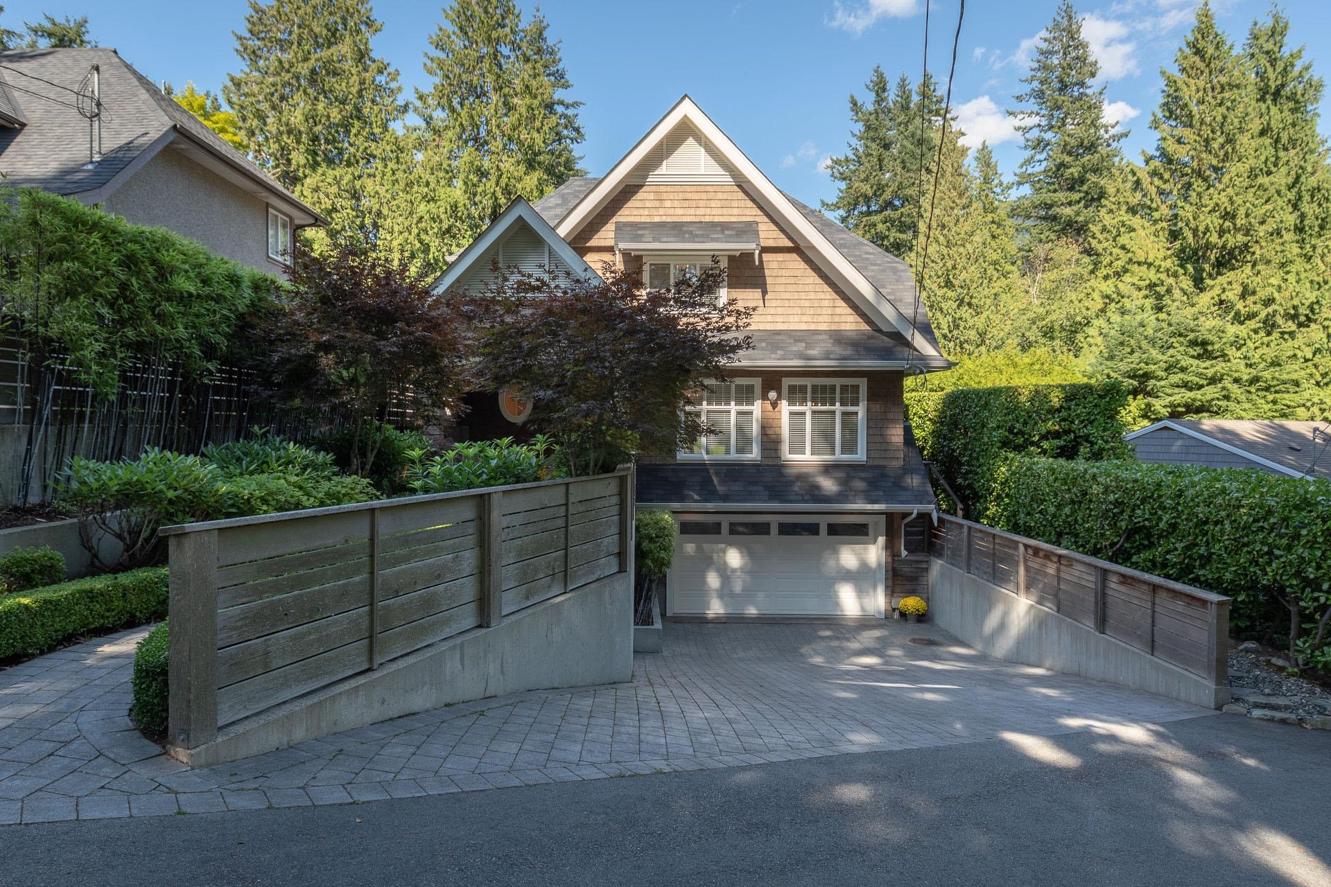 6417 Pitt Street, West Vancouver, BC, V7W 2C1